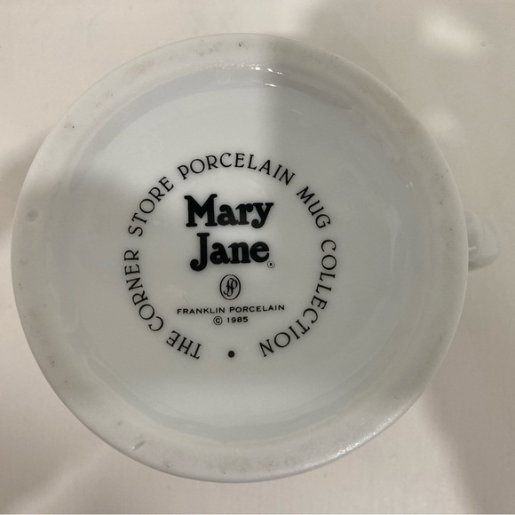 THE CORNER STORE PORCELAIN VINTAGE MUG COLLECTION MARY JANE MUG - 8oz - Picture 5 of 5